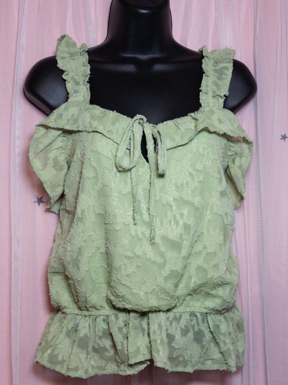 Gigio Sage Green Lace Ruffle Tank Top with Cinched Hem and Tie Front